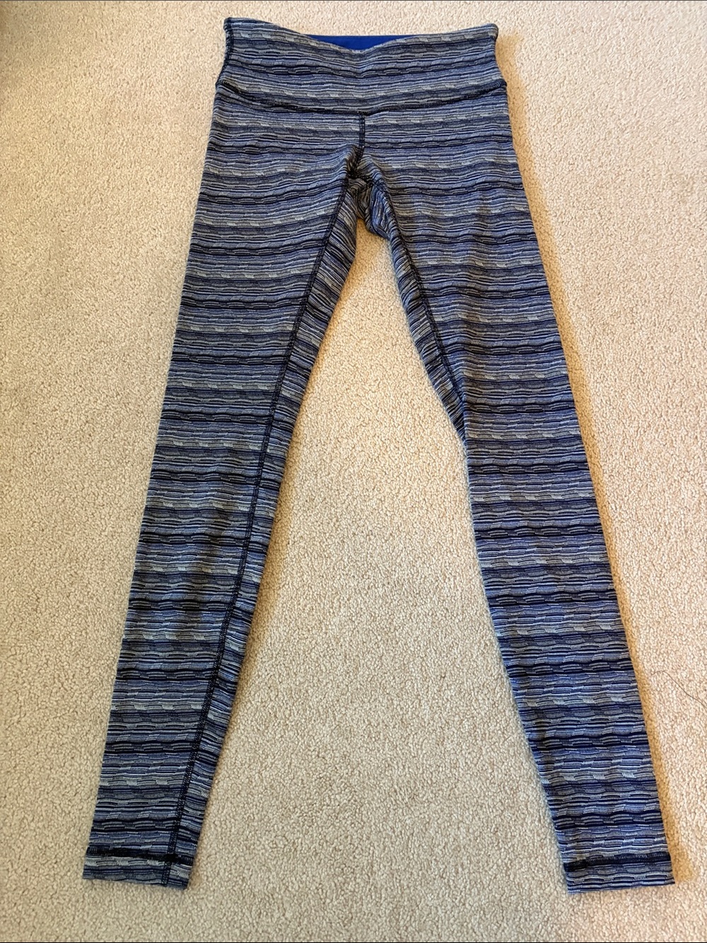 Lulu Lemon Blue Stripe Active Leggings